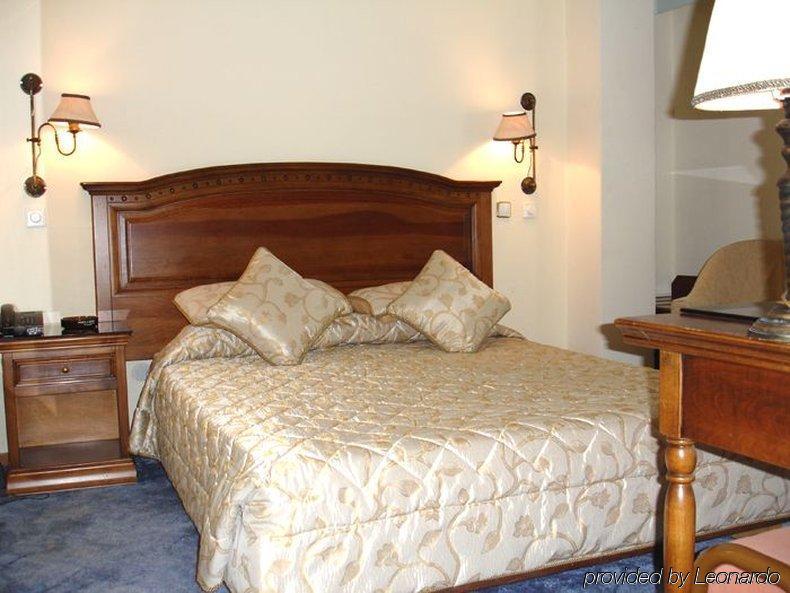 Hellinis Hotel Athens Room photo